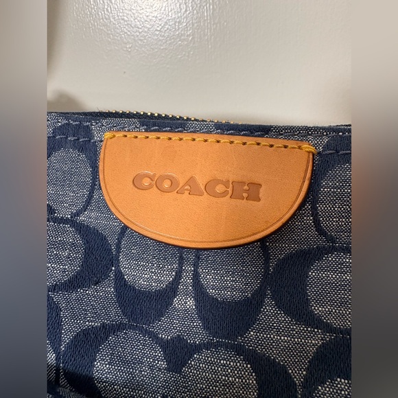 💙 Coach Signature Denim Cargo Shoulder Bag | 3239 - Picture 6 of 16